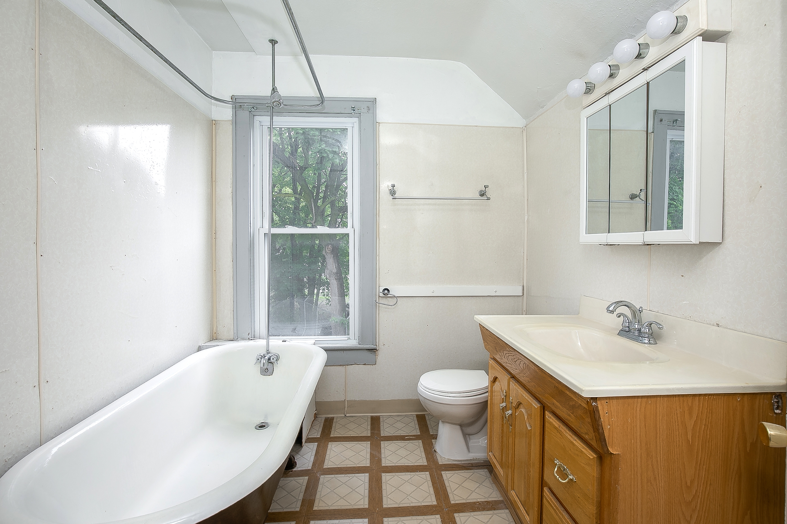 Property thumbnail image