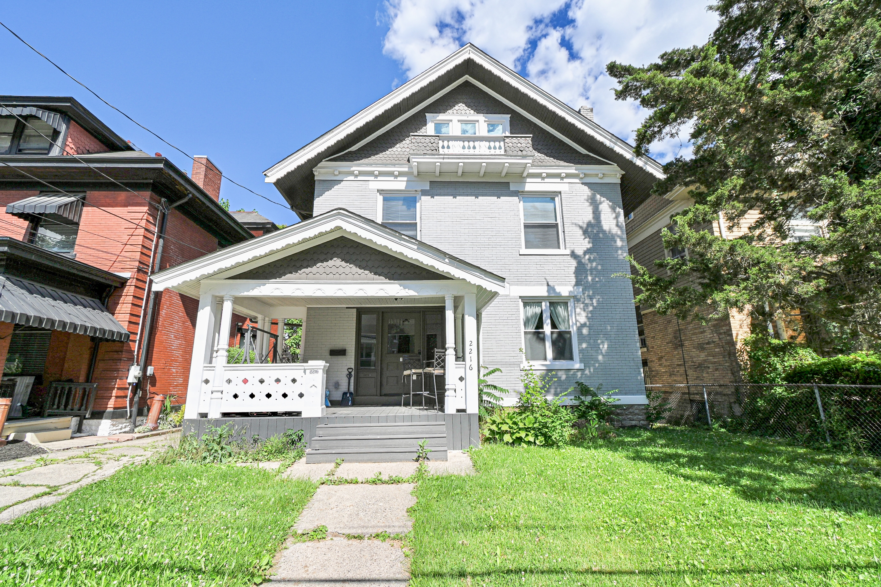 2216 Burnett Avenue - 2
