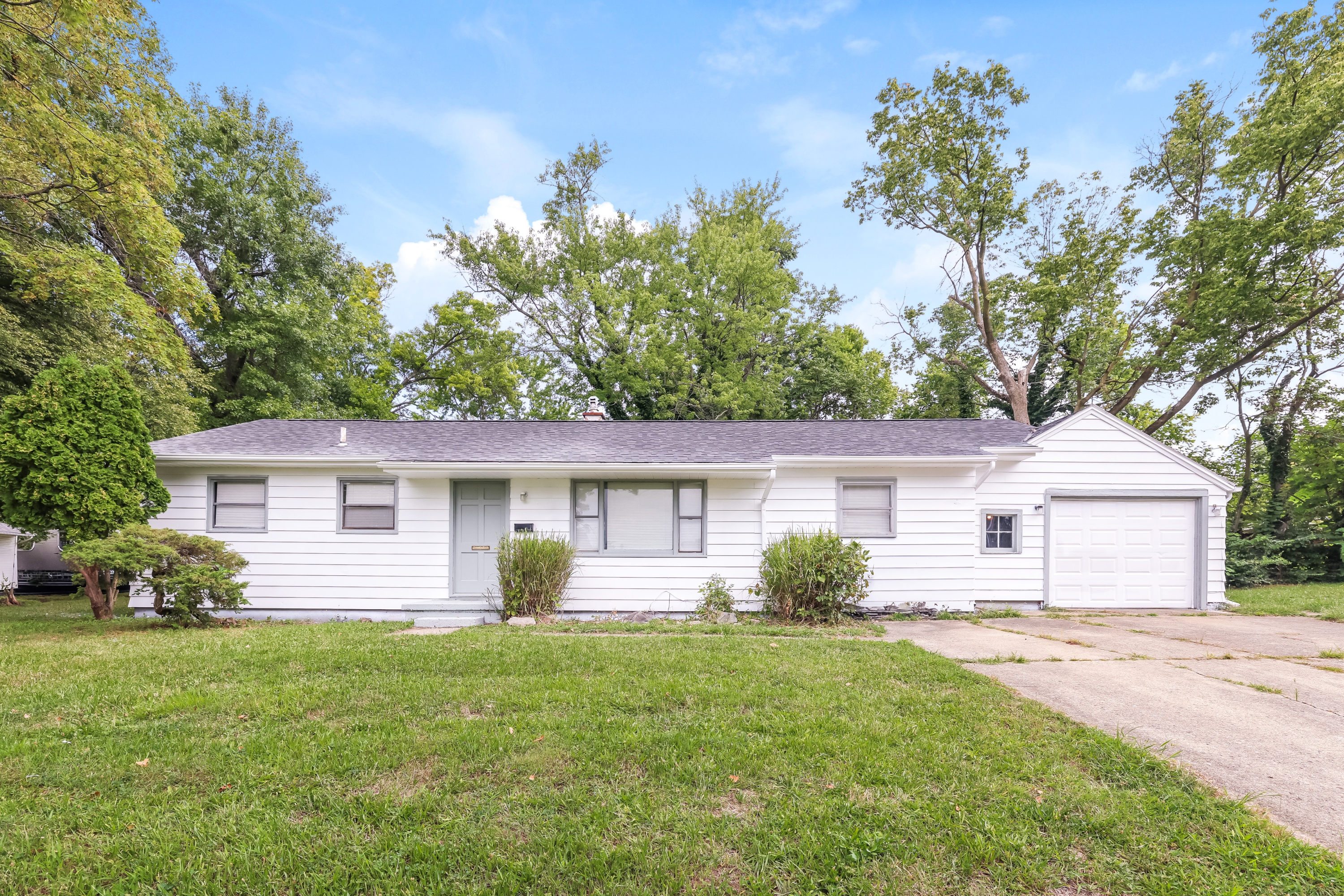 5301 Woodbine Avenue