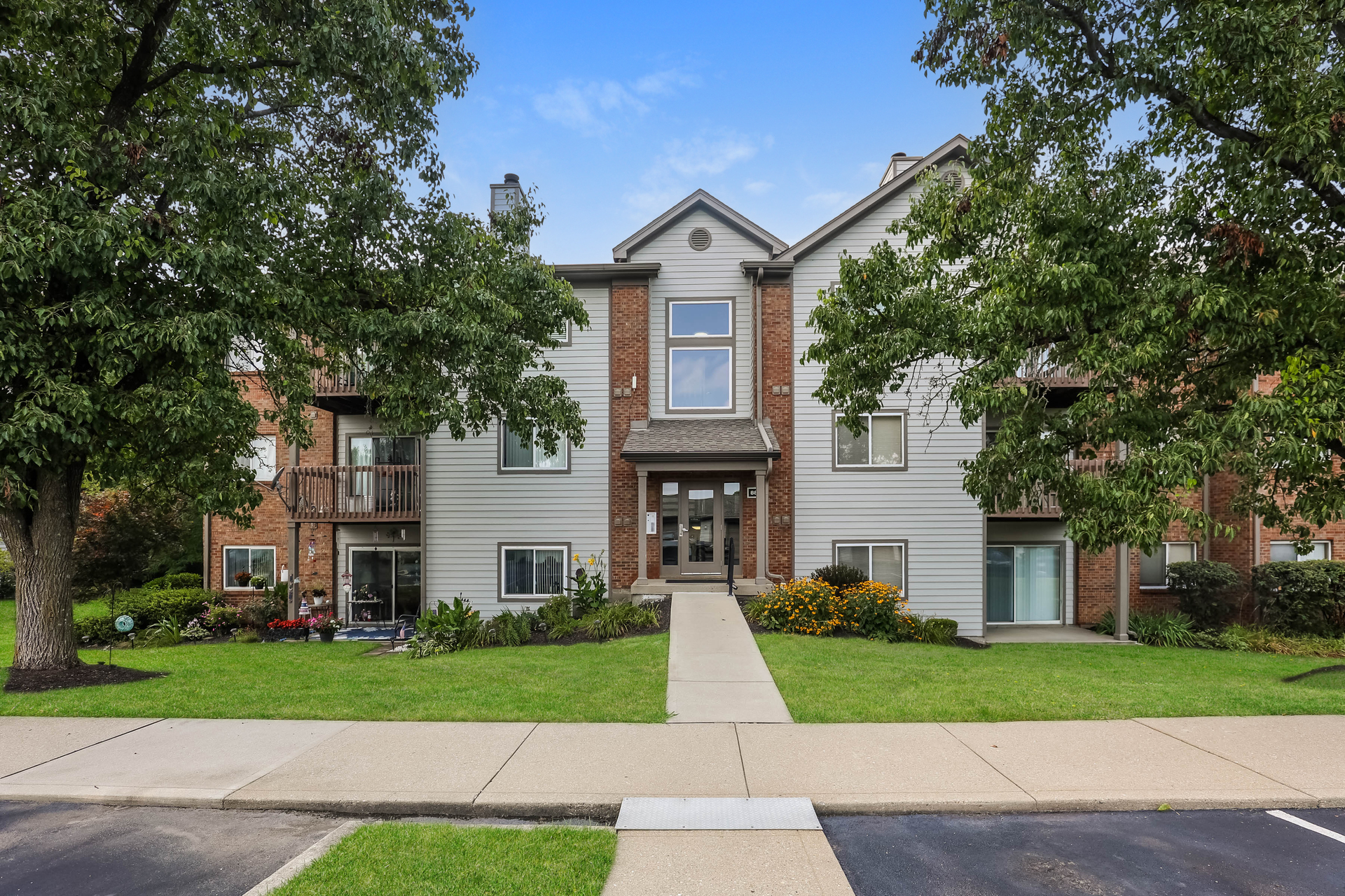 8839 Eagleview Dr - 4