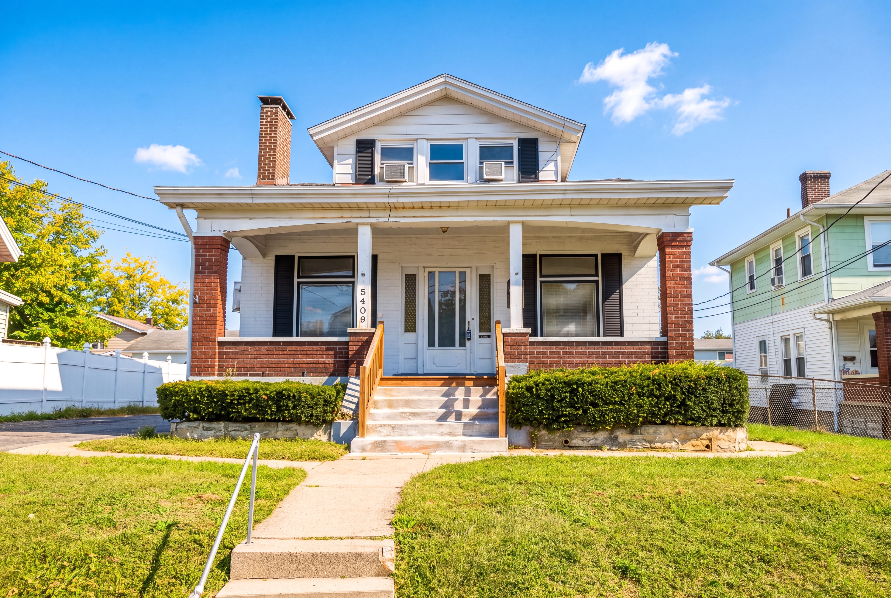 5409-5411 Carthage Avenue - 5409-1