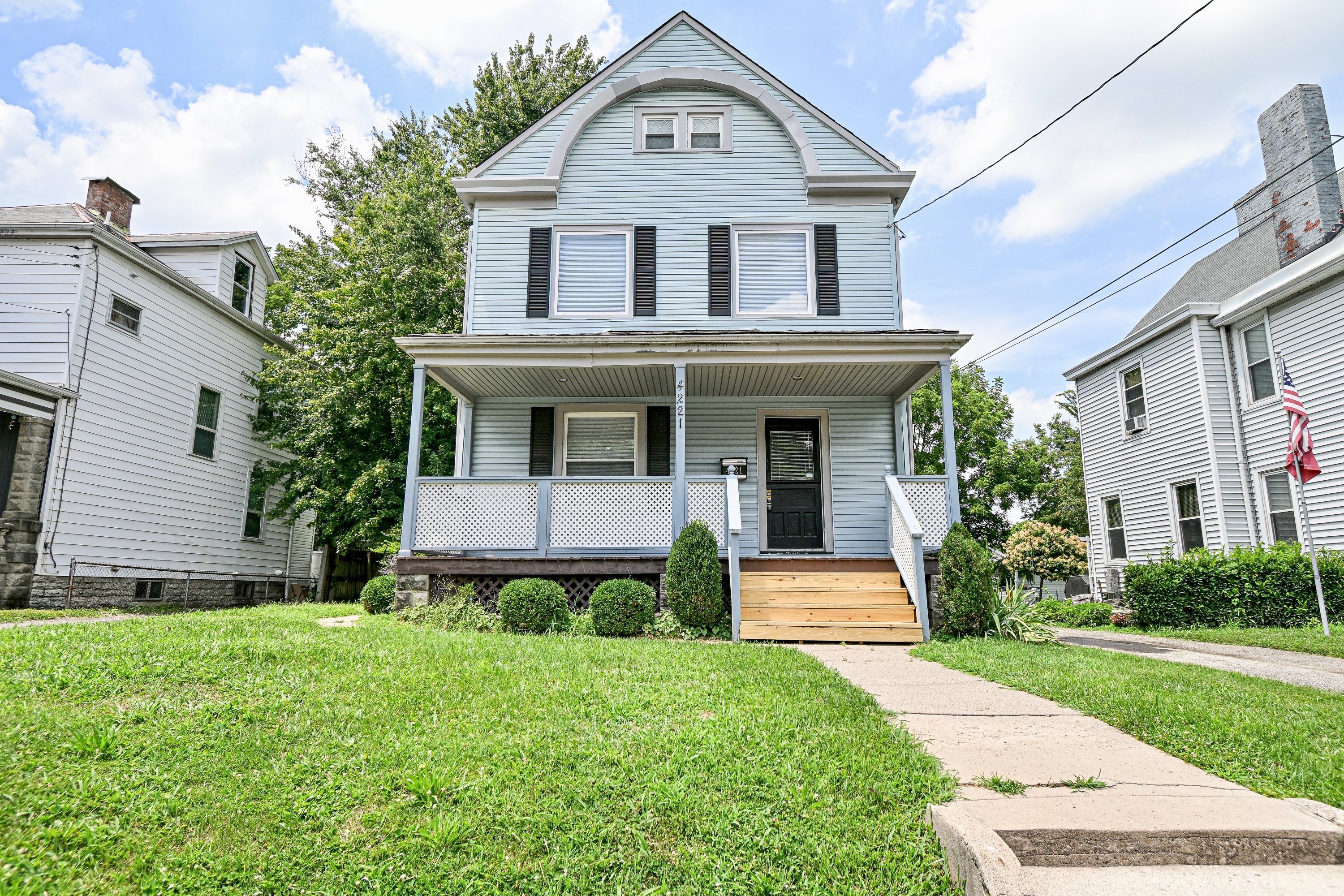 Property main image