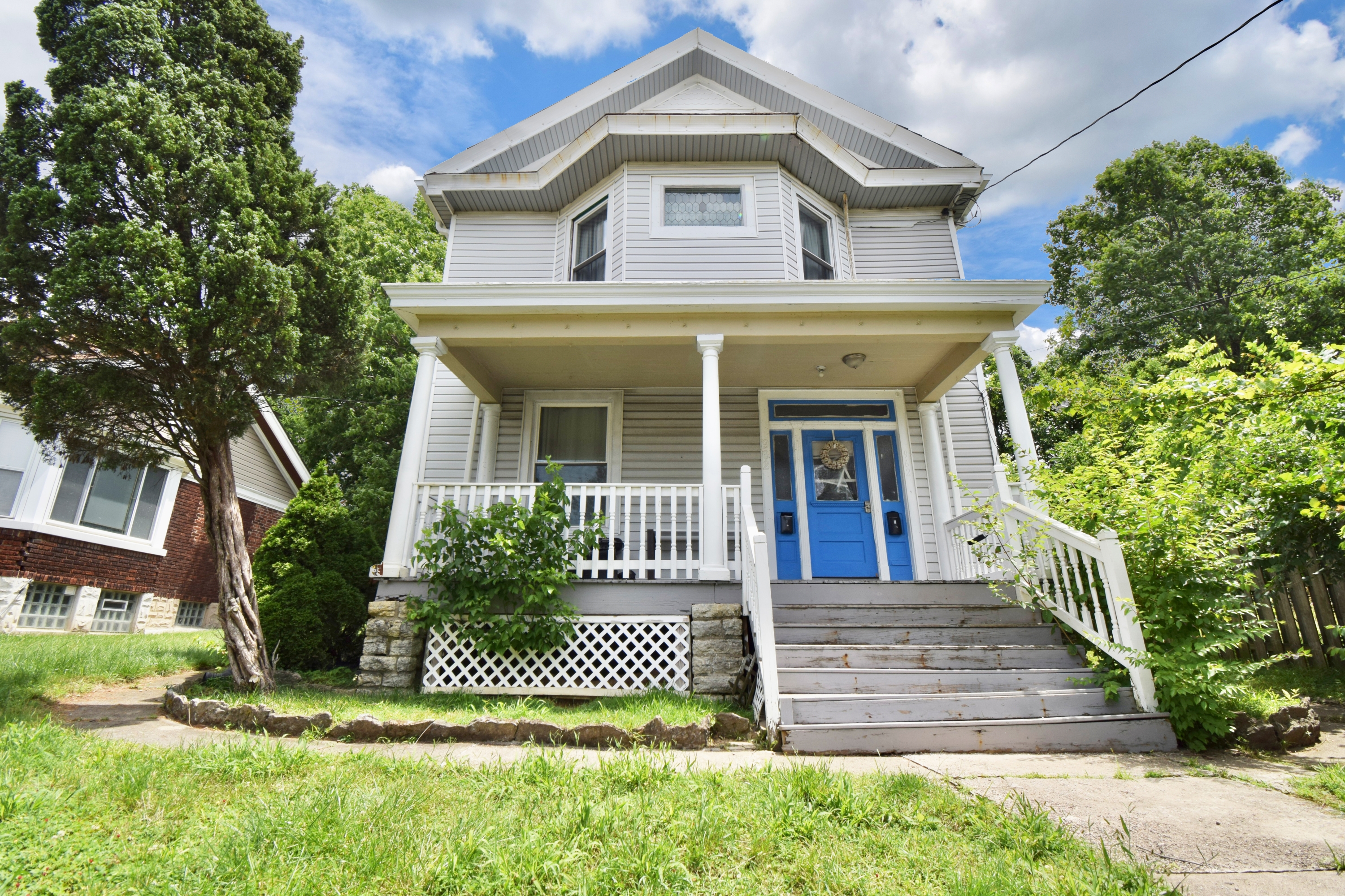 962 Hawthorne Avenue - 1st floor