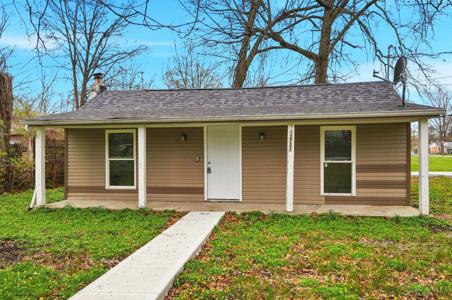 Property main image
